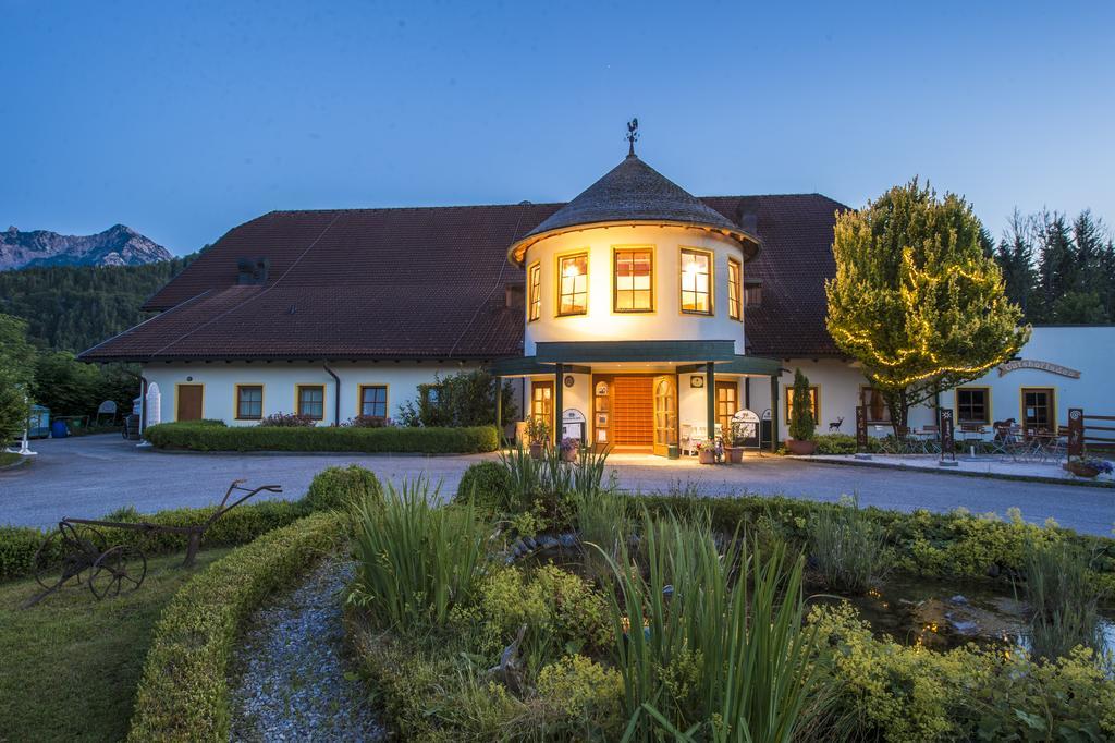 Gutshof Wolfgangsee Resort & Event Hotel Strobl Exterior photo