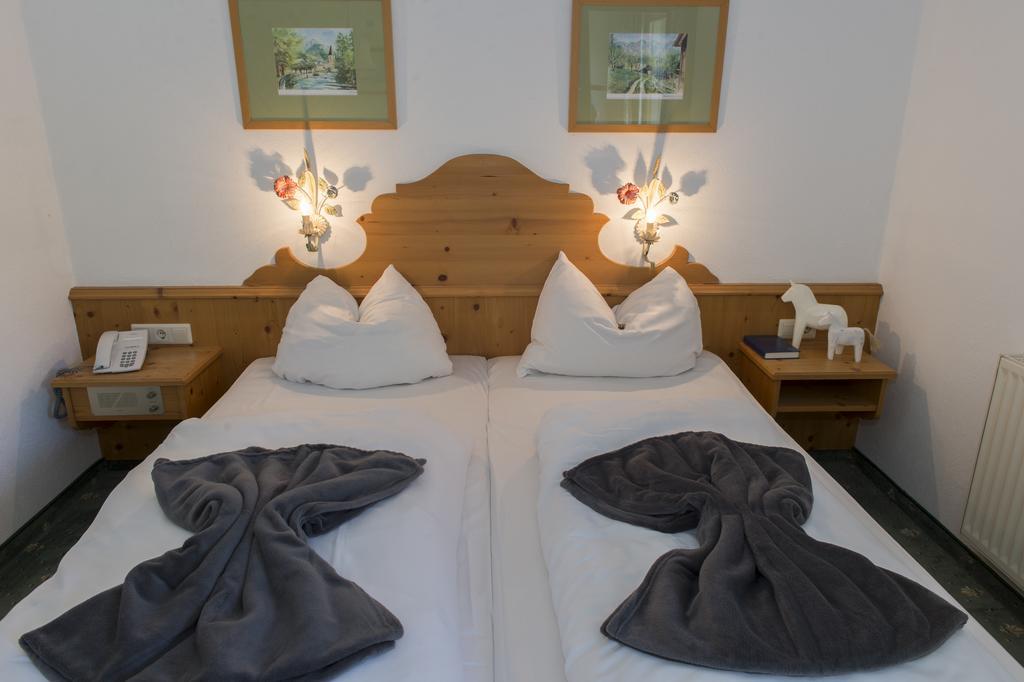 Gutshof Wolfgangsee Resort & Event Hotel Strobl Exterior photo