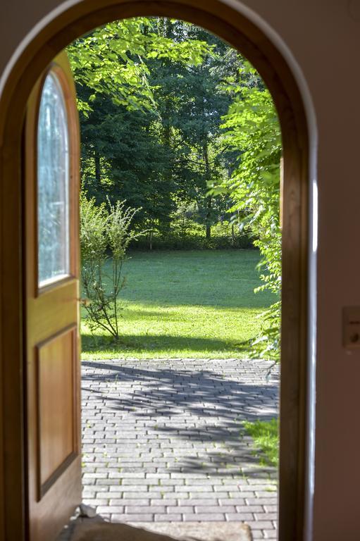 Gutshof Wolfgangsee Resort & Event Hotel Strobl Exterior photo